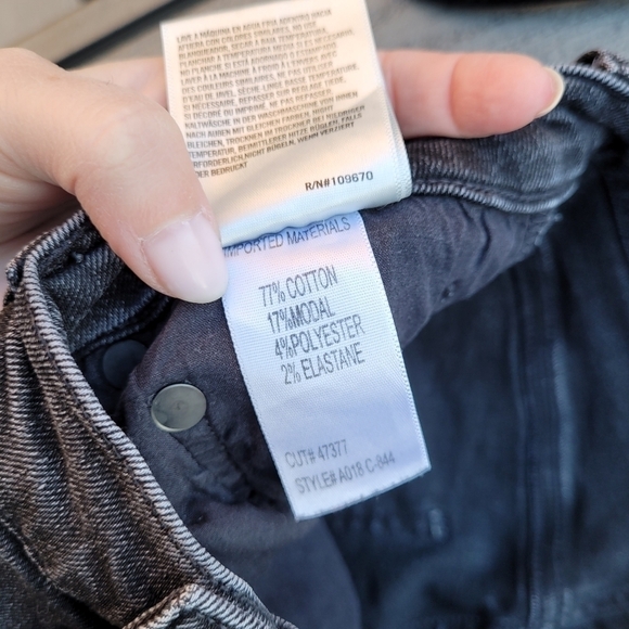 Agolde 28 Sophie High Rise skinny crop in temple, black - Picture 13 of 14